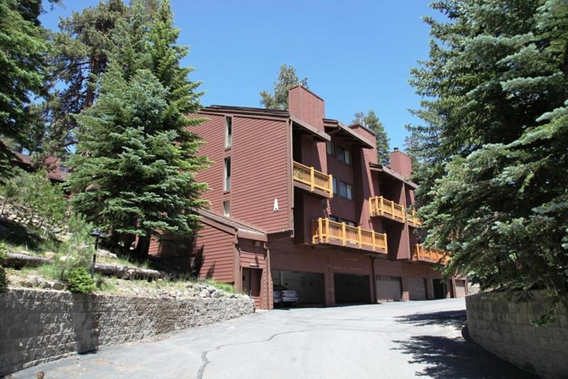 Mammoth & Racquet Club #4
