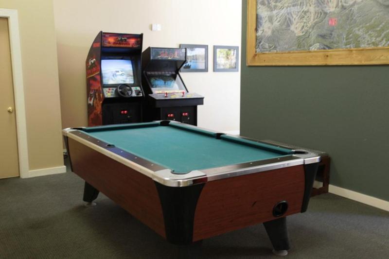 Mammoth & Racquet Club #4 Apartment